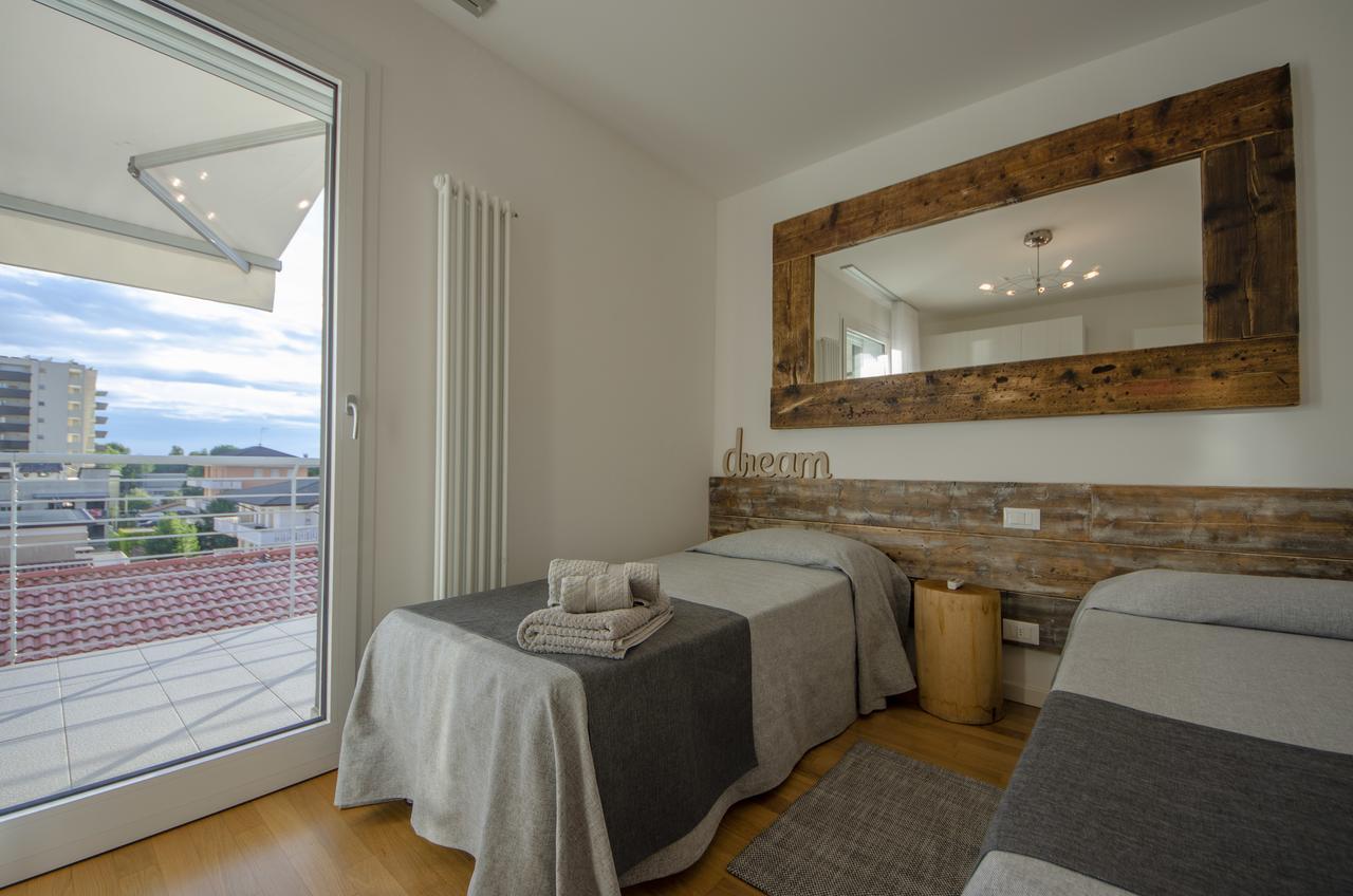 Soleis Sea View Spa Apartment Ліньяно-Сабб'ядоро Екстер'єр фото