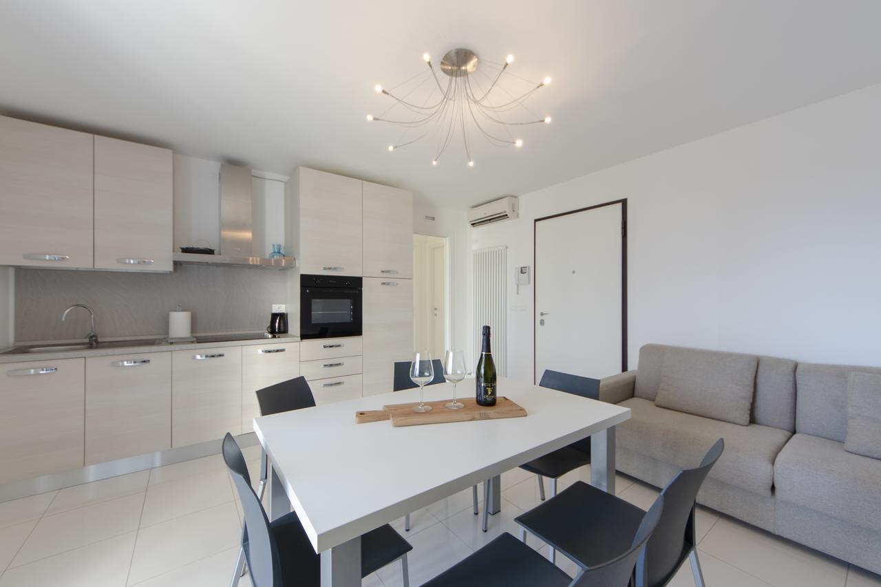 Soleis Sea View Spa Apartment Ліньяно-Сабб'ядоро Екстер'єр фото